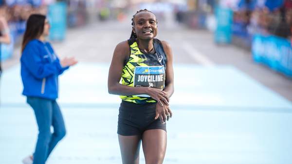 Joyciline Jepkosgei lowers course record, PB in Barcelona