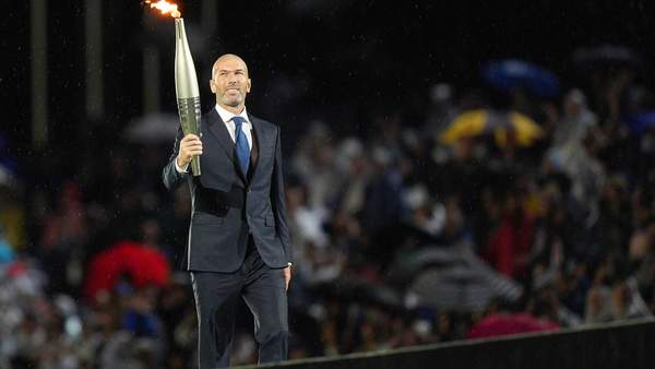 Zidane at the helm of Les Bleus for as long as he wants!