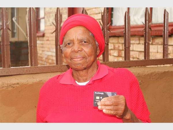 Elders voice concerns over SASSA card changes