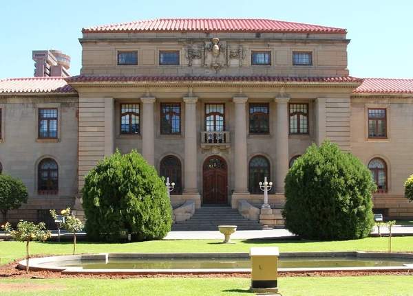 News24 | 'Boggles the mind': Man accused of killing daughter's alleged rapist walks after appeal