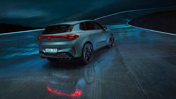 View Photos of the 2025 Cupra Terramar