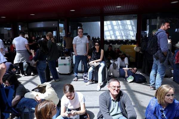 News24 | Massive blackout hits Spain and Portugal
