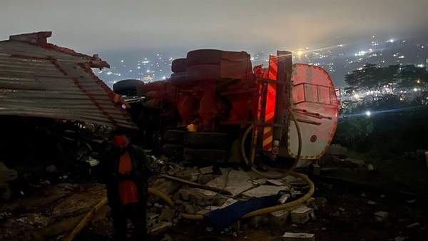 News24 | Two killed as water tanker crashes into KZN homes