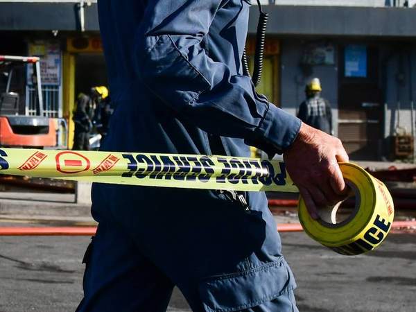 News24 | WATCH | CIT heist foiled as driver speeds into Durban mall to escape armed robbers