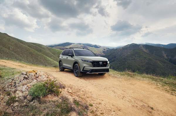 View Exterior Photos of the 2026 Honda CR-V Hybrid TrailSport
