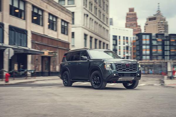 2025 Nissan Armada Tested: Big-Rig Energy