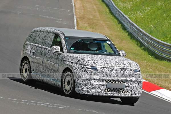 2026 Genesis GV90 Electric Flagship SUV Looks Massive in Spy Photos