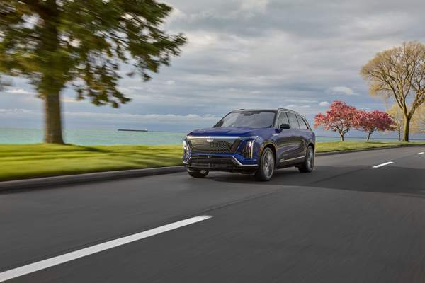 2026 Cadillac Vistiq Driven: A Promising Costar Is Born