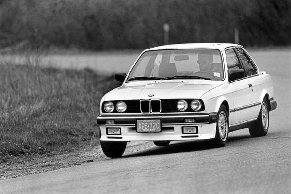 Tested: 1986 BMW 325es Is a Car of Contradiction