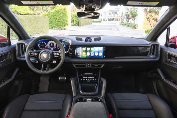 View Interior Photos of the 2025 Porsche Cayenne GTS