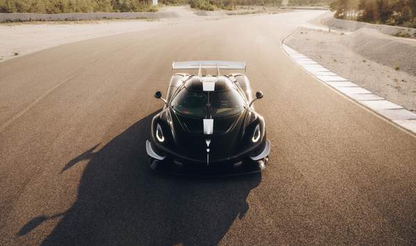 View Photos of the Koenigsegg Sadair's Spear