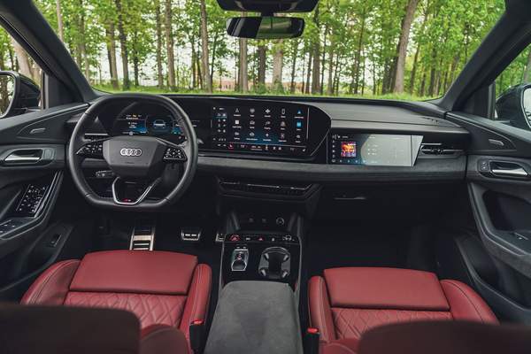 View Interior Photos of the 2025 Audi SQ6 e-tron