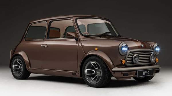 Ian Callum's Reiminaged Mini Is Our New Favorite Restomod